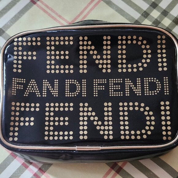 Fan Di Fendi Pouch Gold Lettering Zip Closure Makeup Bag Cosmetics - Picture 1 of 5